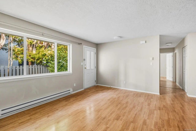 3 of 32 - 2555 Dingwall St 104, Duncan, BC