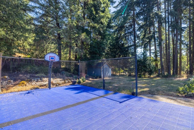 5 of 28 - 1725 Millstream Rd, Highlands, BC