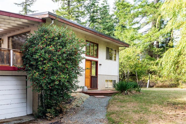 2 of 15 - 6686 Bell Mckinnon Rd, Duncan, BC