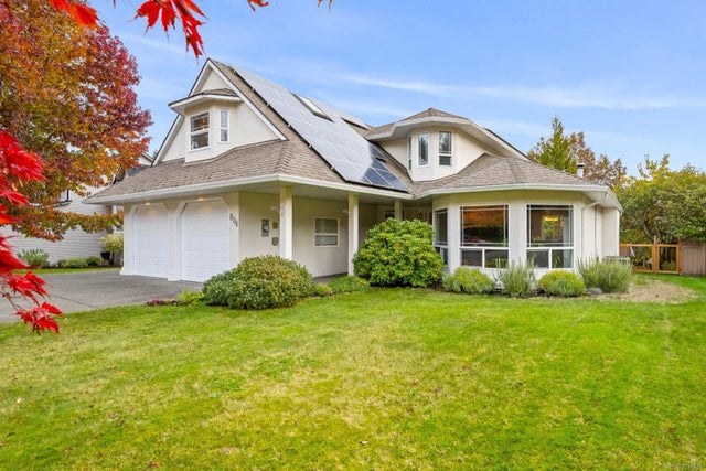 1 of 75 - 804 Highridge Crt, Comox, BC