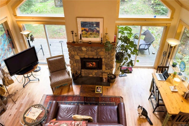 3 of 51 - 403 Whaletown Rd, Cortes Island, BC