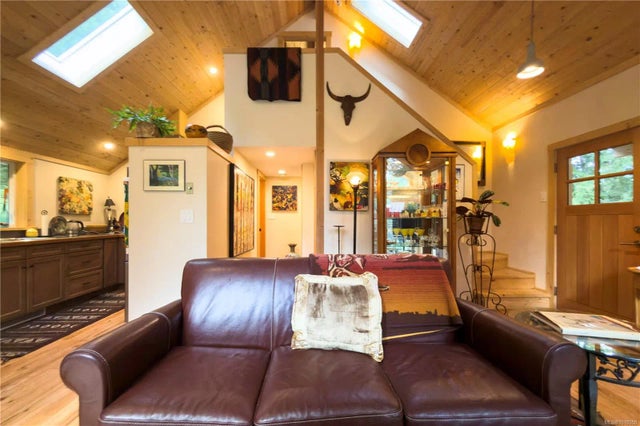 4 of 51 - 403 Whaletown Rd, Cortes Island, BC