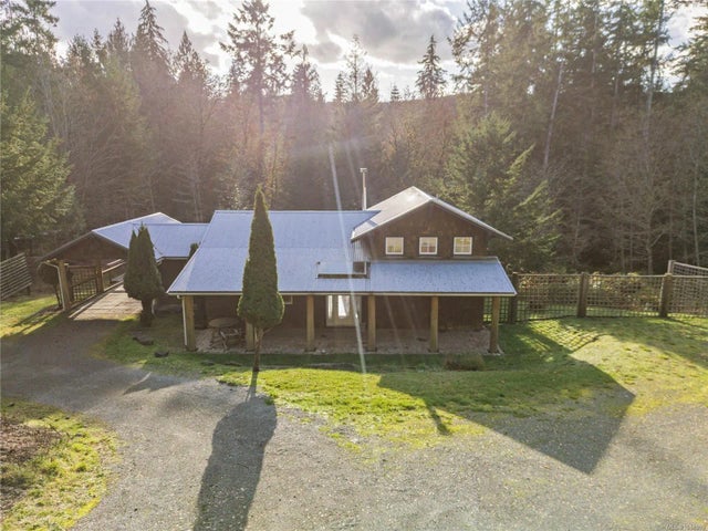 2 of 32 - 211 Long Harbour Rd, Salt Spring, BC