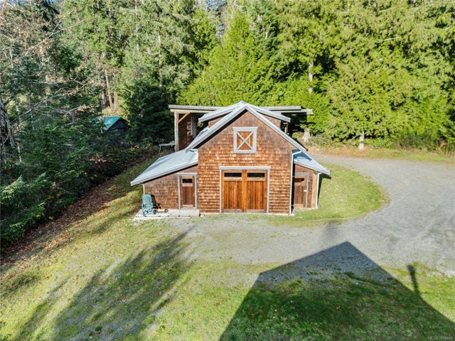 4 of 32 - 211 Long Harbour Rd, Salt Spring, BC