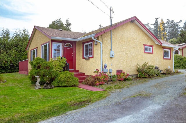 3 of 40 - 8576 Lochside Dr, North Saanich, BC