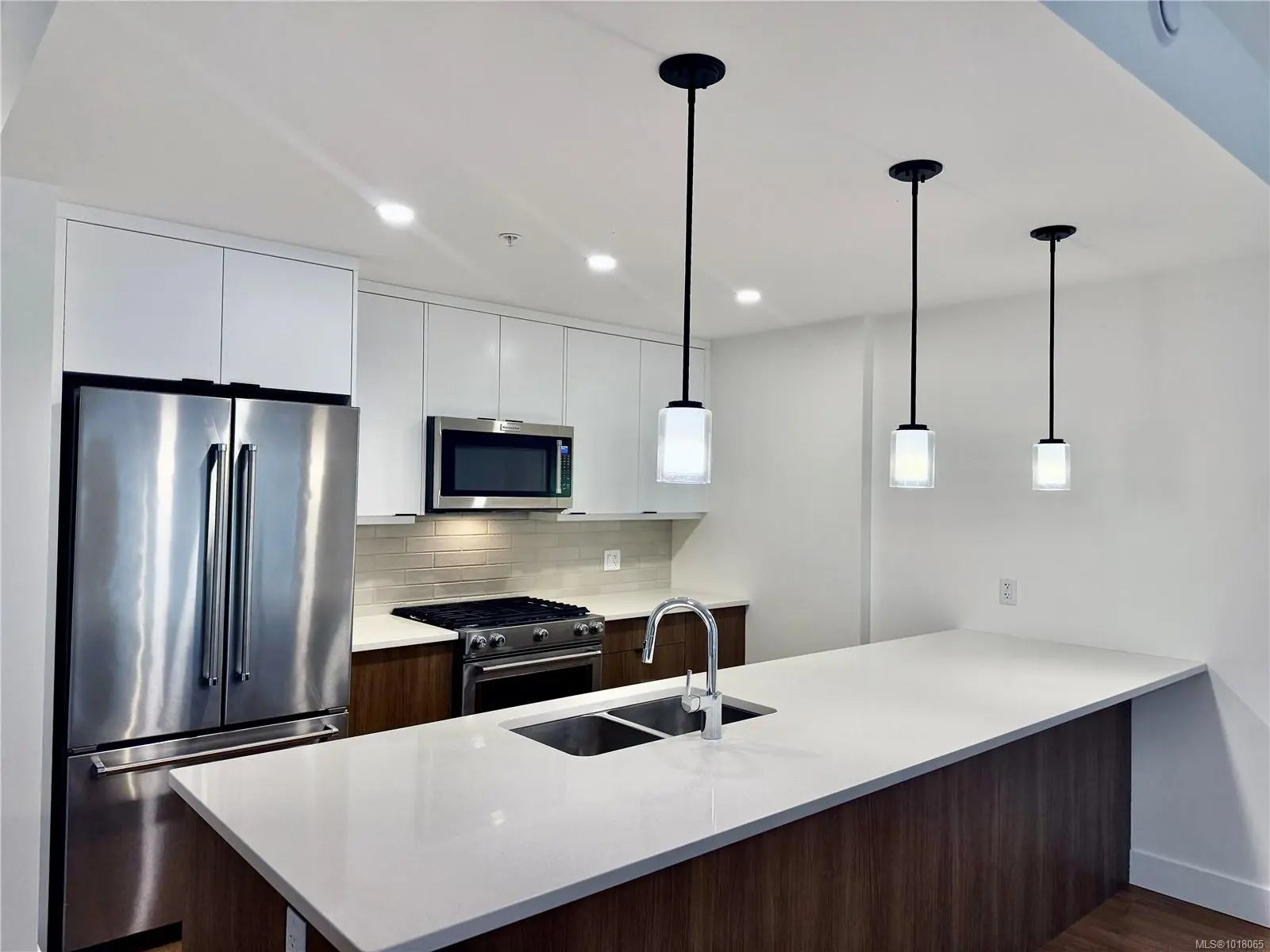 Colwood Real Estate - MLS # 1018065, Residential real estate for Sale in Elysian Terraces, MLS Listings # 1018065