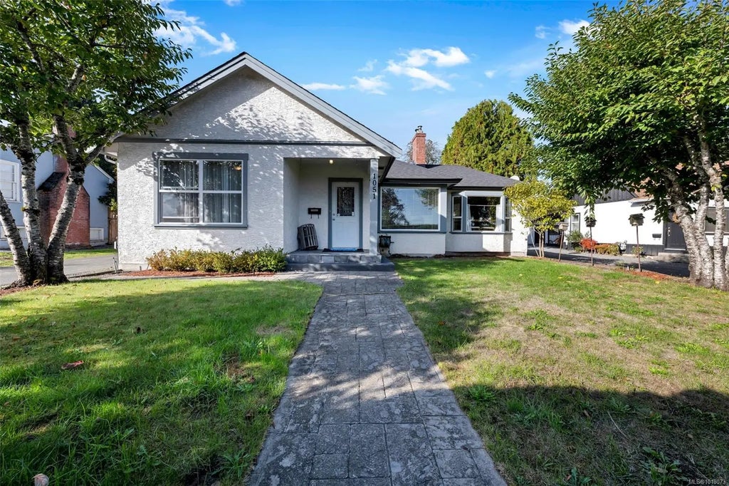 1051 Vista Ave, Duncan