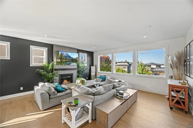 3 of 39 - 1167 River Rock Pl, Highlands, BC