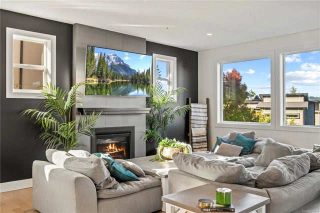 4 of 39 - 1167 River Rock Pl, Highlands, BC