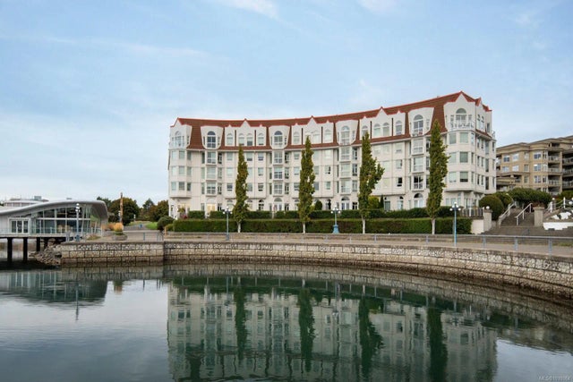 2 of 41 - 11 Cooperage Pl 203, Victoria, BC