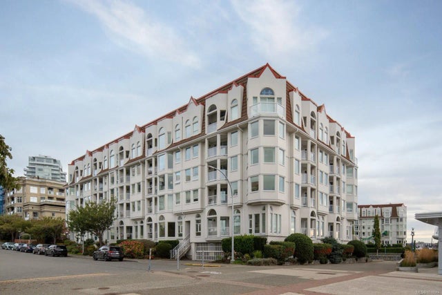 4 of 41 - 11 Cooperage Pl 203, Victoria, BC