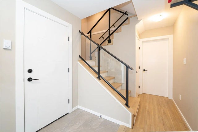 3 of 40 - 50 King George St N 1, Lake Cowichan, BC