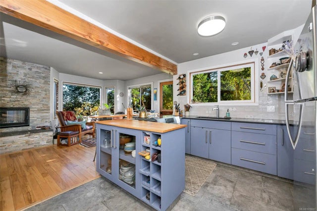 3 of 45 - 277 Maliview Dr, Salt Spring, BC