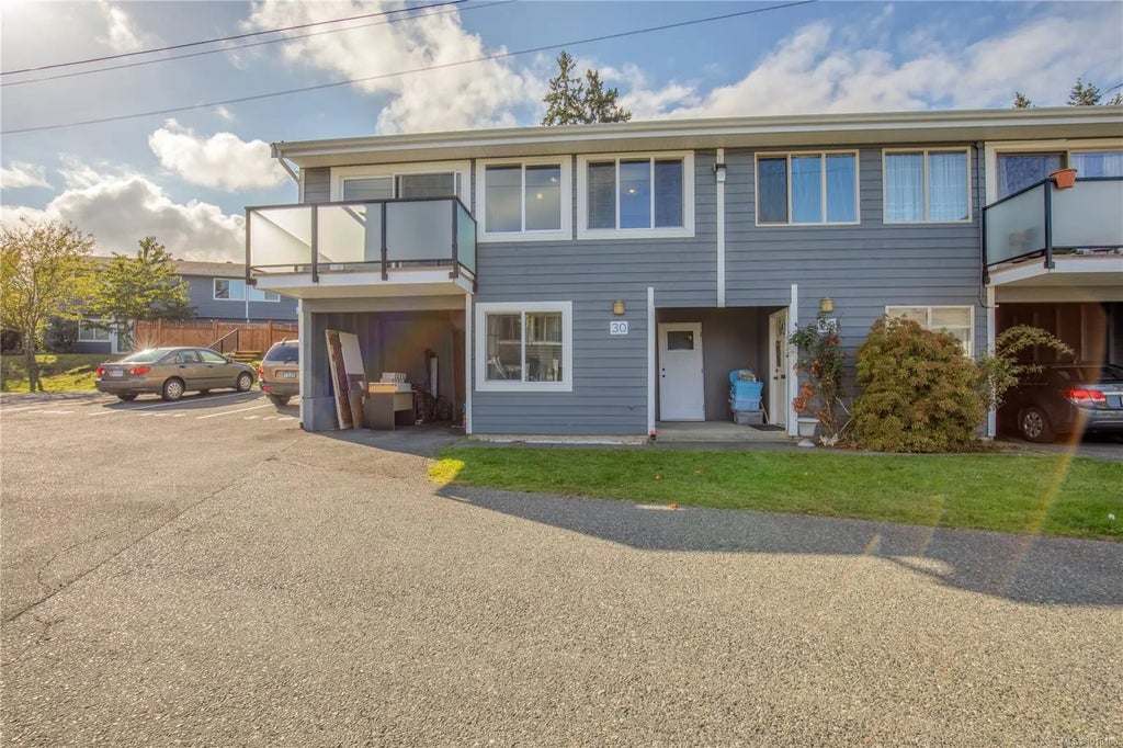 507 9th St 30, Nanaimo