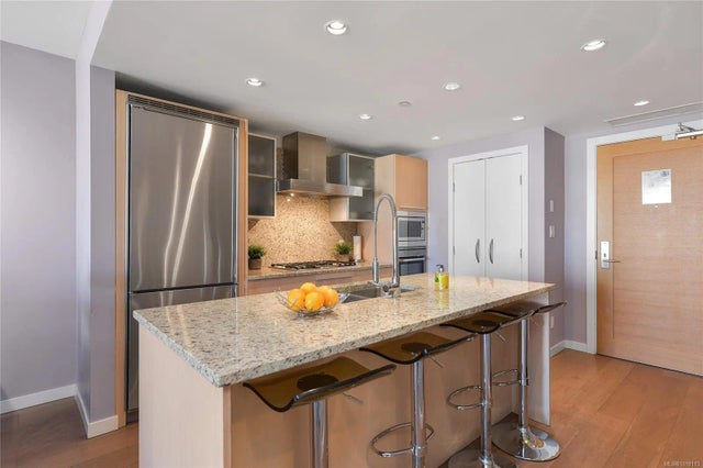 2 of 78 - 707 Courtney St 1003, Victoria, BC