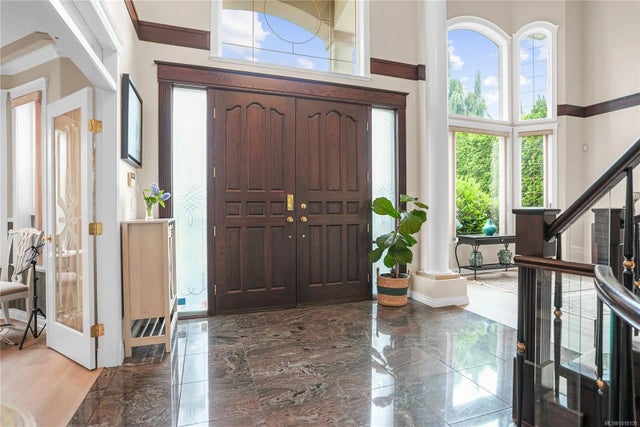 5 of 55 - 4638 Boulderwood Dr, Saanich, BC