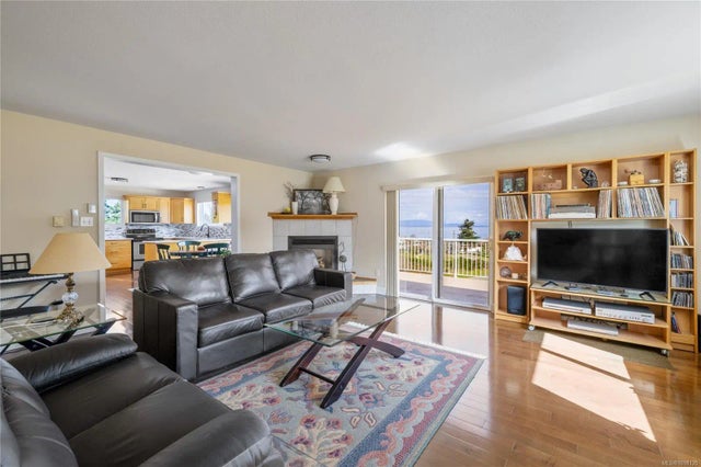 4 of 46 - 3021 Raymur Pl, Qualicum Beach, BC
