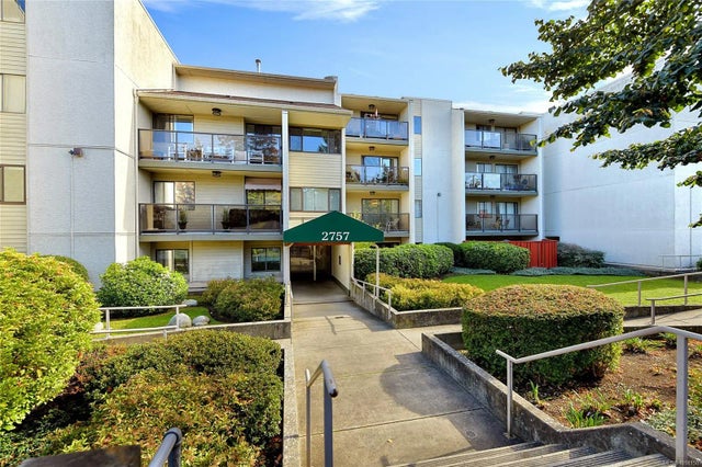 1 of 29 - 2757 Quadra St 109, Victoria, BC