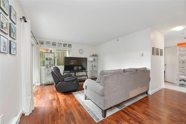 3 of 29 - 2757 Quadra St 109, Victoria, BC