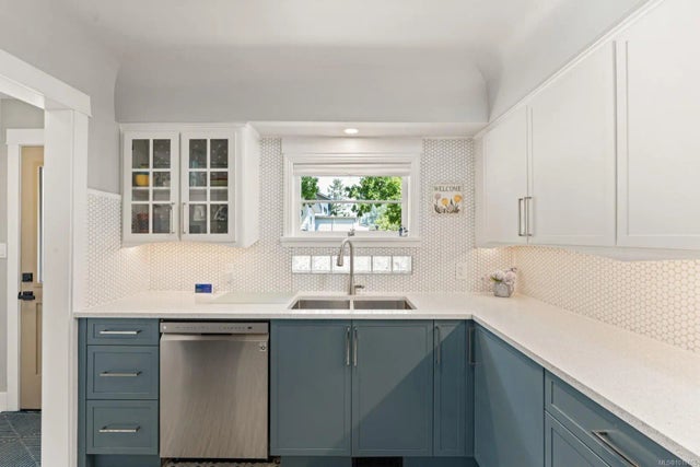 5 of 36 - 727 Craigflower Rd, Victoria, BC