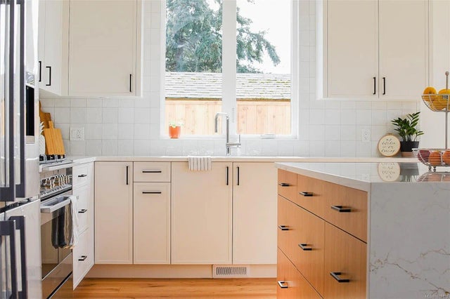 5 of 42 - 327 Wisteria St, Parksville, BC