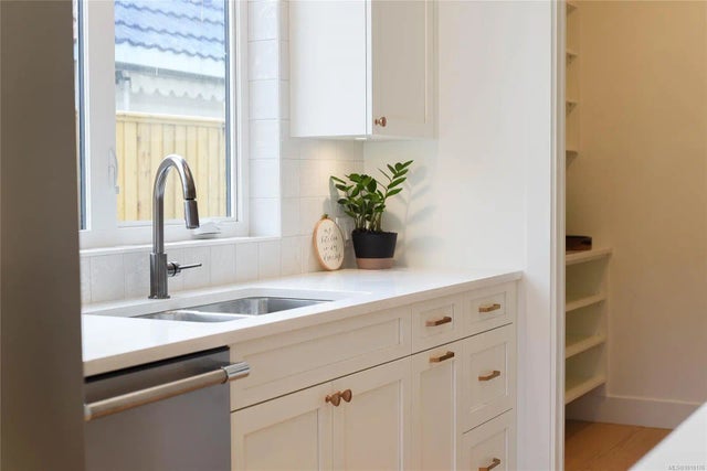 3 of 24 - 318 Willow St, Parksville, BC