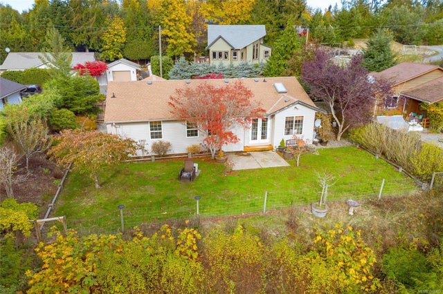 2 of 52 - 1752 Country Rd, Qualicum Beach, BC