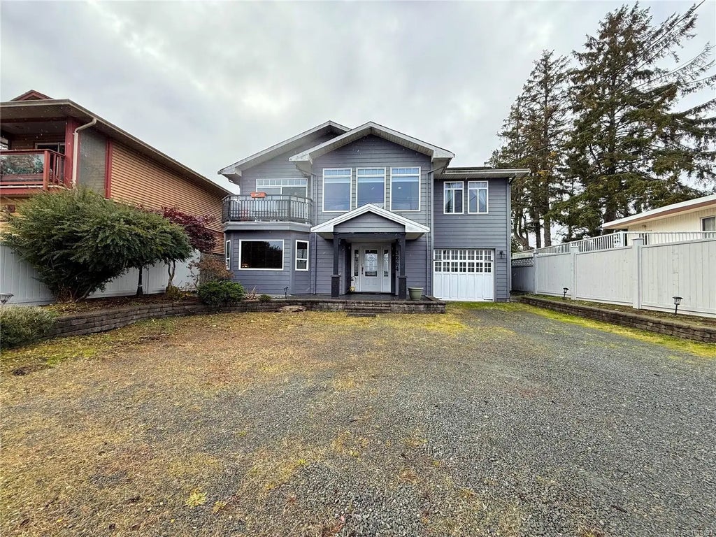 3264 Island Hwy S, Campbell River