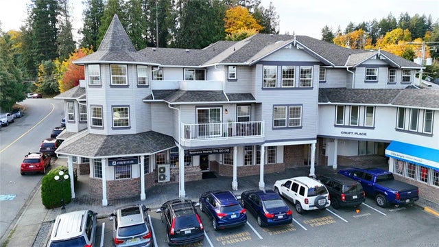 2 of 43 - 9844 Croft St 202, Chemainus, BC