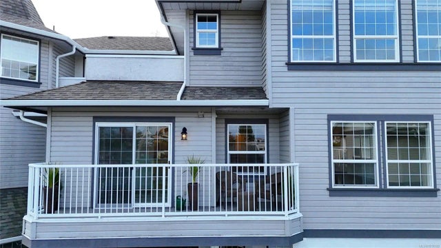3 of 43 - 9844 Croft St 202, Chemainus, BC