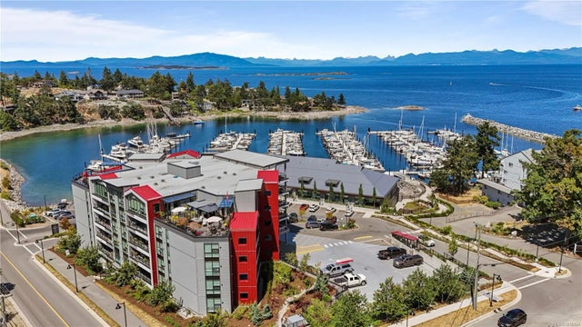 1 of 44 - 3529 Dolphin Dr 604, Nanoose Bay, BC