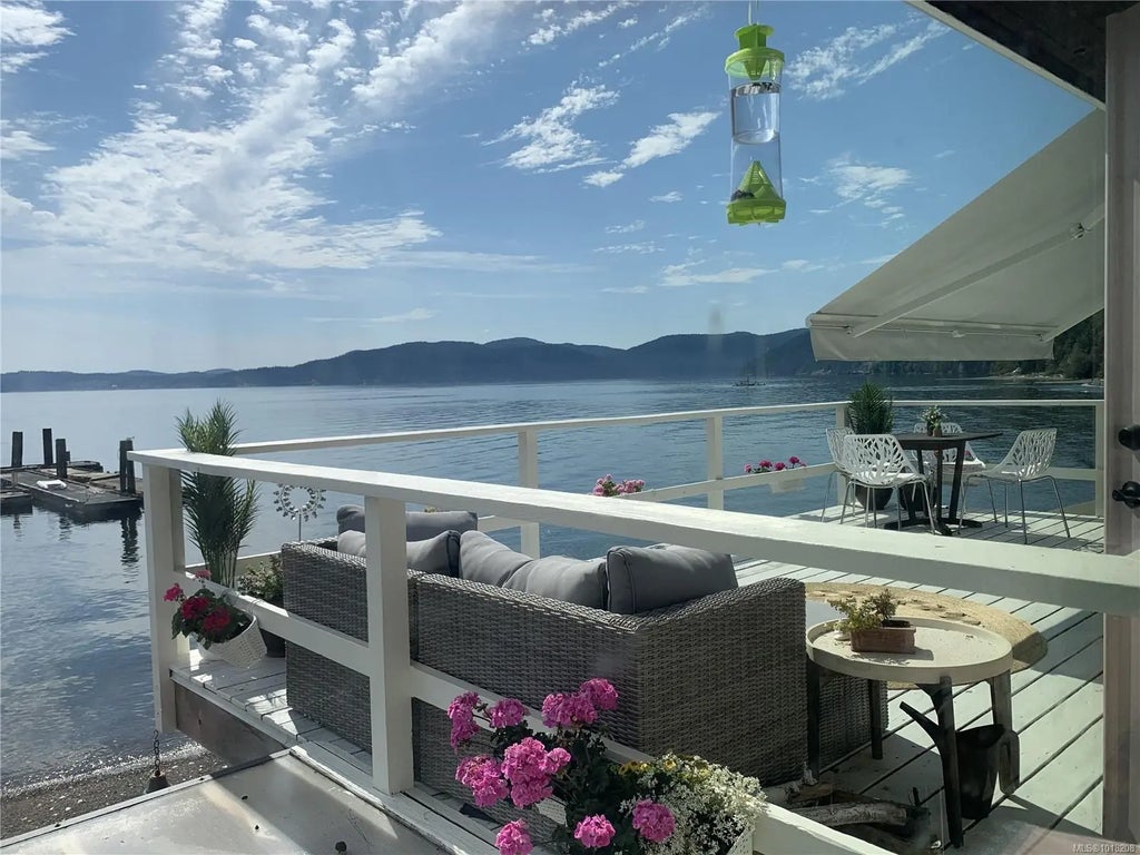 1723 Sandy Beach Rd 12, Mill Bay