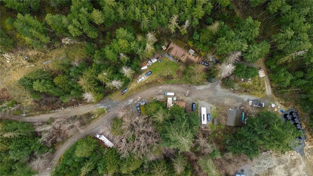 1 of 10 - 687-689 Shawnigan Lake Rd, Shawnigan Lake, BC