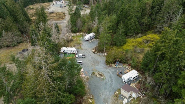 2 of 10 - 687-689 Shawnigan Lake Rd, Shawnigan Lake, BC