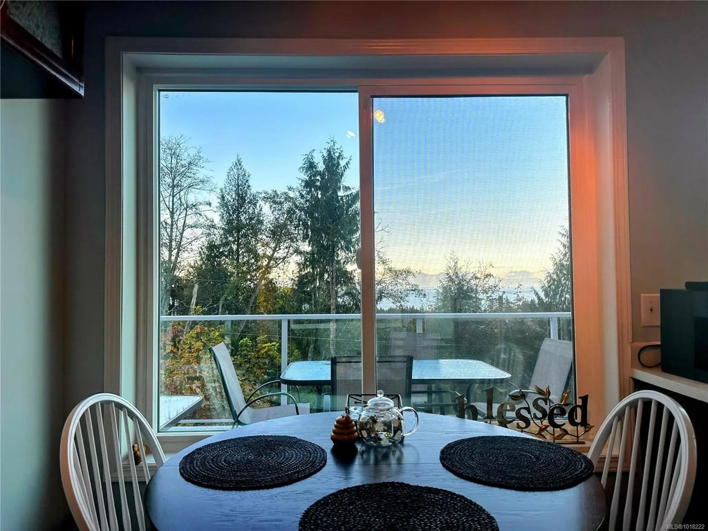 4955 Laguna Way, Nanaimo