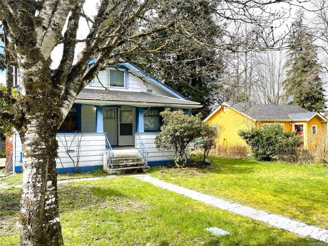 2 of 29 - 4438 Adelaide St, Port Alberni, BC