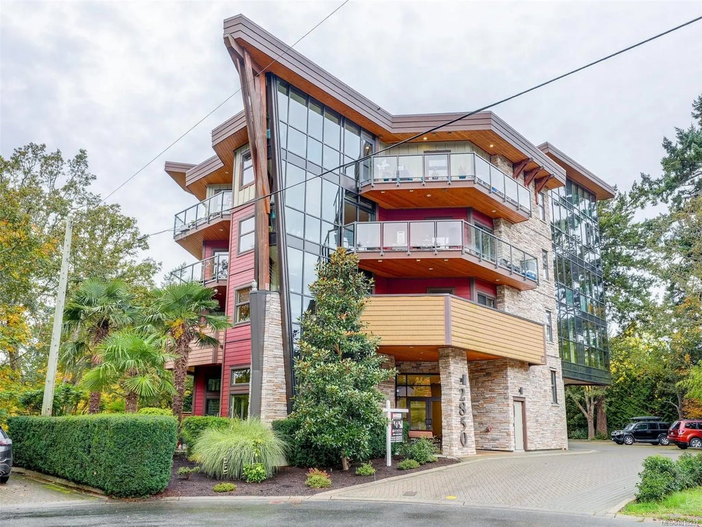 2850 Aldwynd Rd 401, Langford