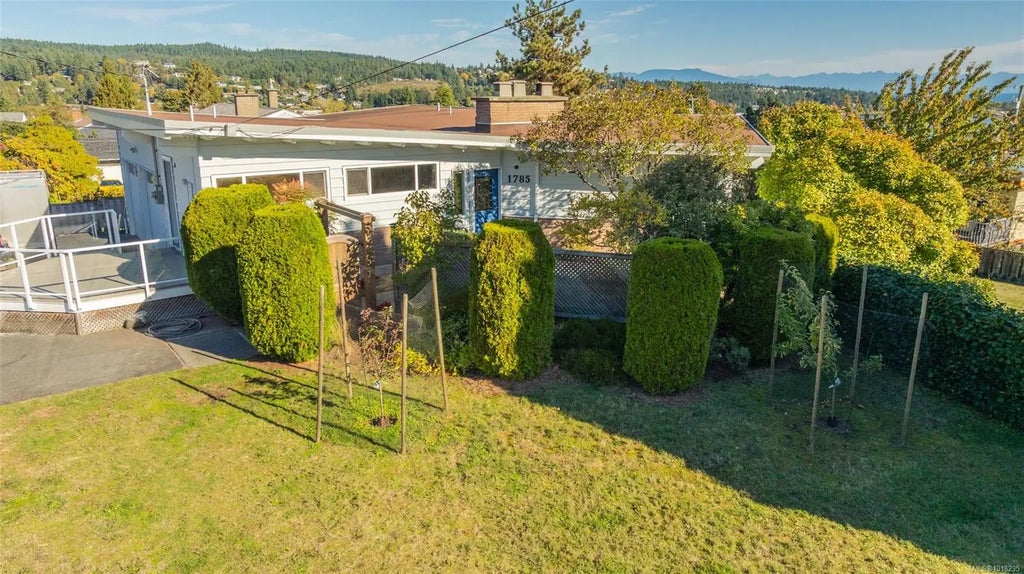 1785 Argyle Ave, Nanaimo