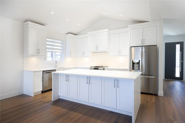 3 of 21 - 492 Hampstead St, Parksville, BC