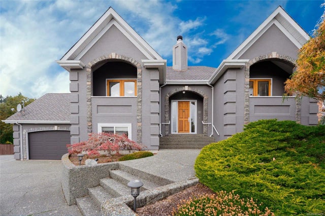 301 Mount Royal Pl, Nanaimo