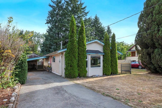 2 of 33 - 1110 Urquhart Ave, Courtenay, BC