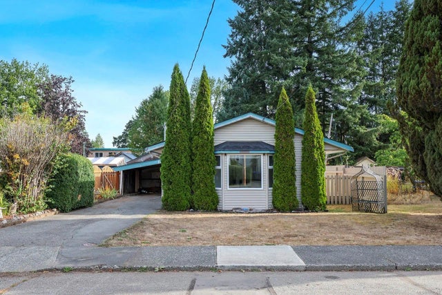3 of 33 - 1110 Urquhart Ave, Courtenay, BC