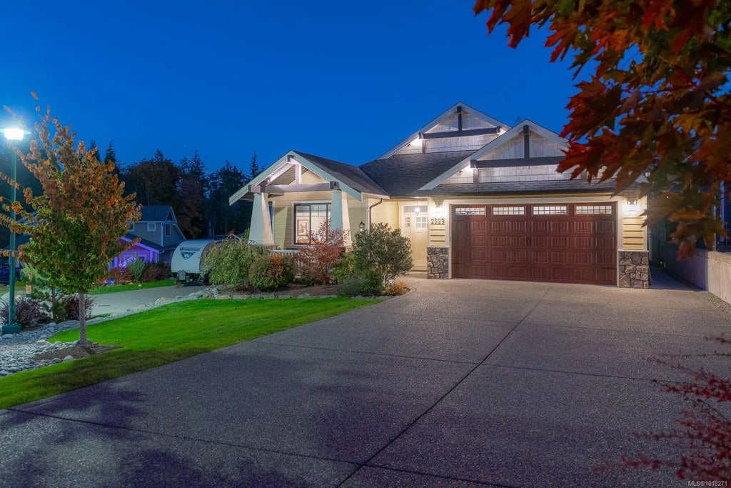 2529 West Trail Crt, Sooke