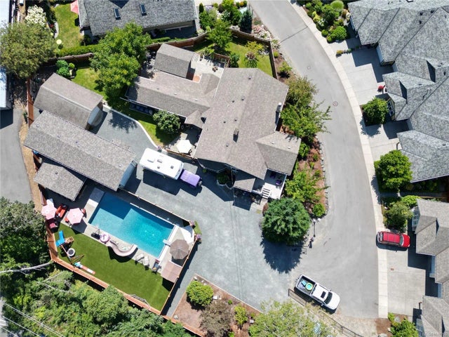 3 of 62 - 1988 Maple Bay Rd, Duncan, BC