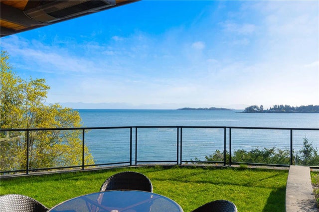 2 of 33 - 1175 Resort Dr 1111e, Parksville, BC