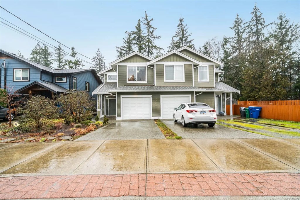 5186 Dunster Rd 101, Nanaimo