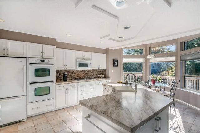 4 of 30 - 3285 Hobart Pl, Nanoose Bay, BC