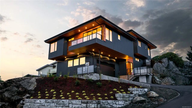 1 of 70 - 3700 Kootenay Pl, Saanich, BC
