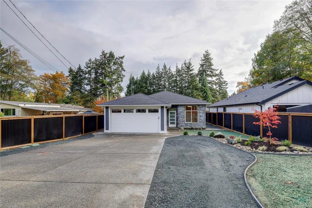 2 of 29 - 428 Craig St, Parksville, BC