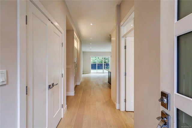 5 of 29 - 428 Craig St, Parksville, BC